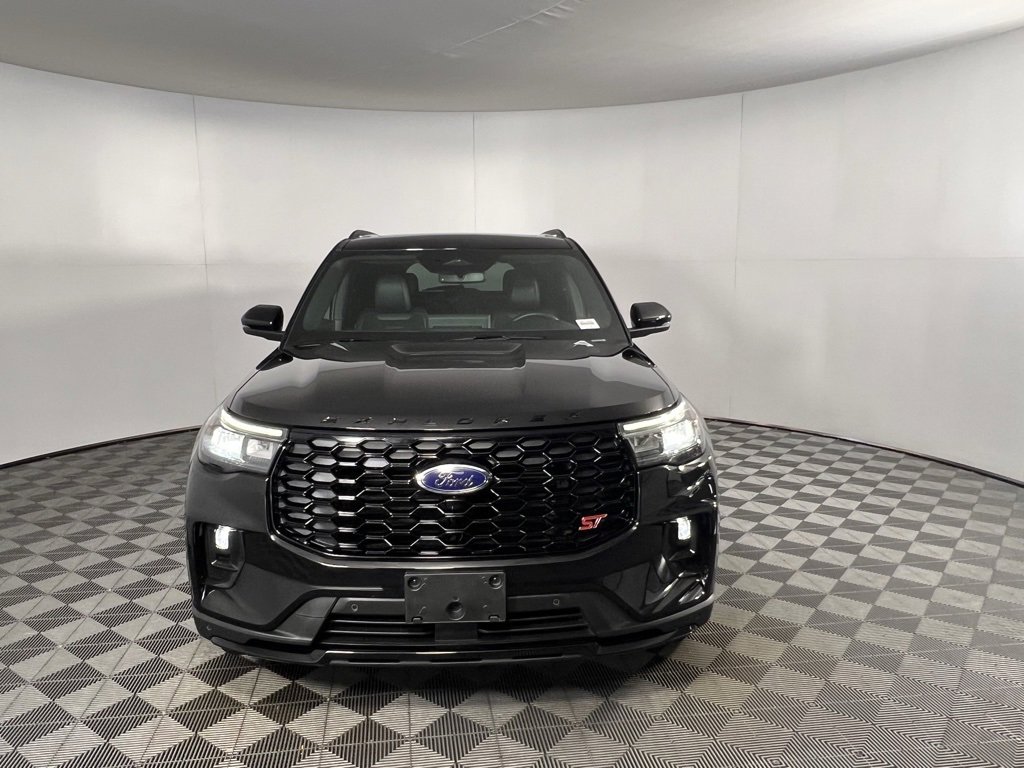 Used 2025 Ford Explorer ST w/ Sun And Sound Package image 11