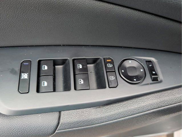 New 2026 Kia Sportage EX image 28