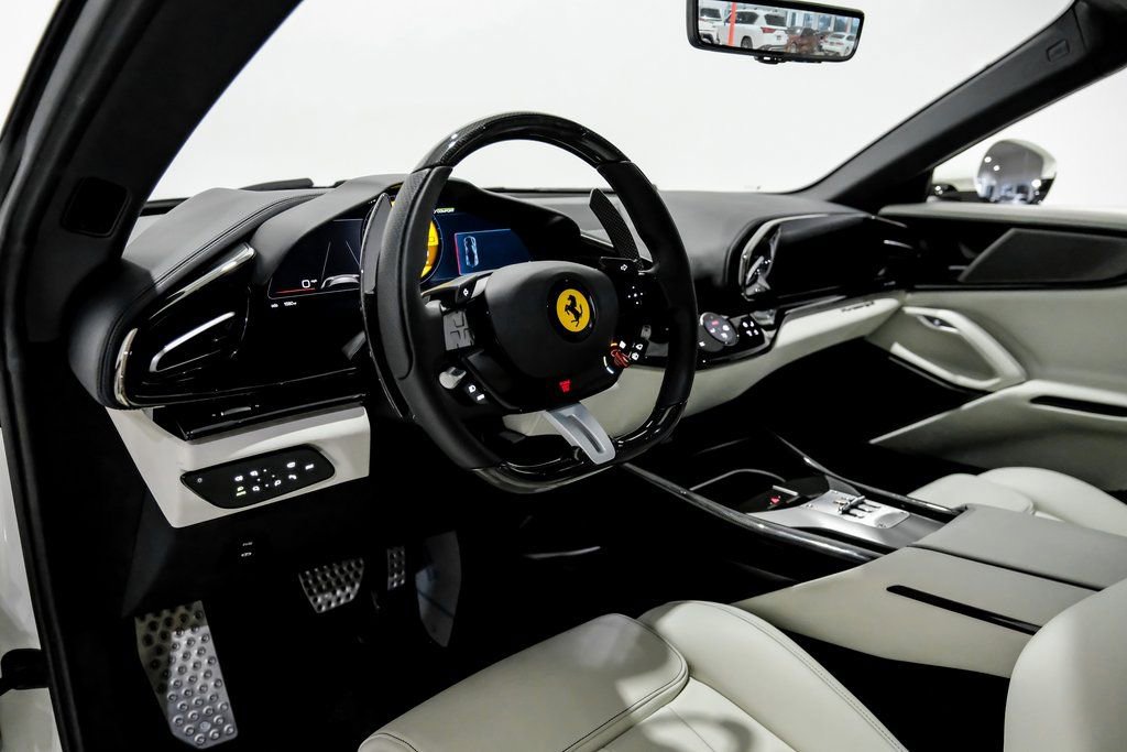 Used 2025 Ferrari Purosangue image 5