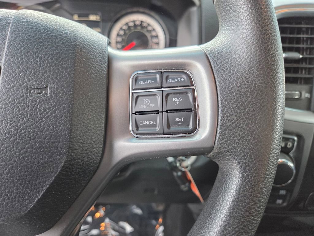 Used 2021 RAM 1500 Classic SLT AWD/4WD image 32