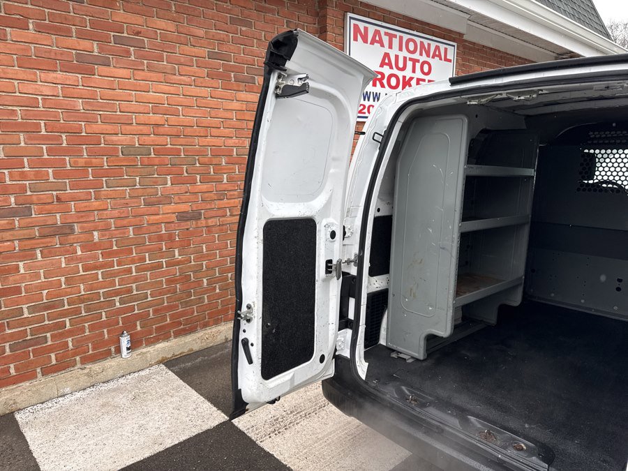 Used 2018 Nissan NV200 S w/ Cruise Control Package image 32