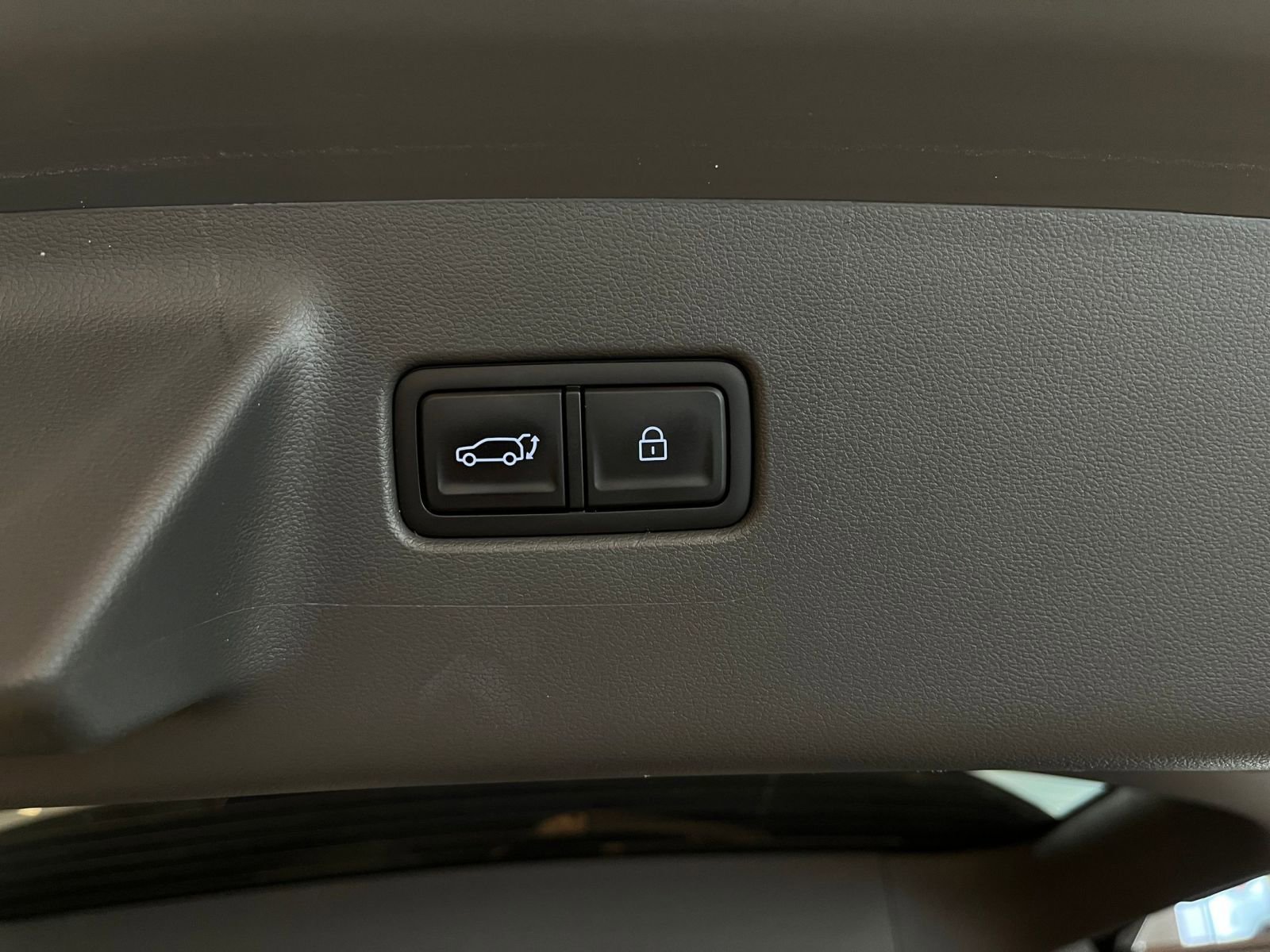 Used 2025 Hyundai Santa Fe SEL AWD/4WD image 23