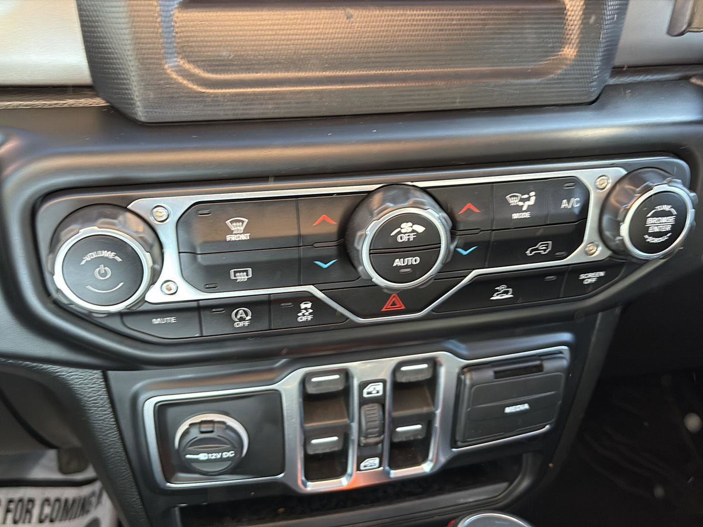 Used 2020 Jeep Gladiator Sport w/ Quick Order Package 24S image 23