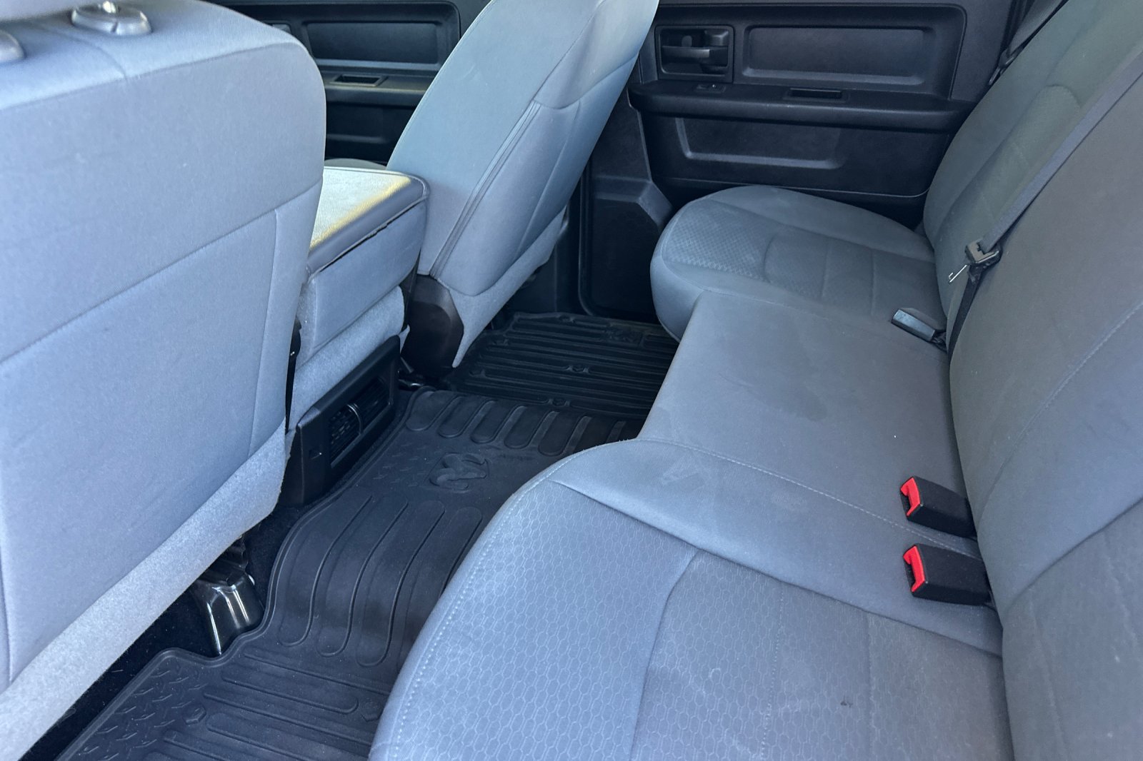 Used 2014 RAM 2500 Tradesman w/ Chrome Appearance Group AWD/4WD image 12