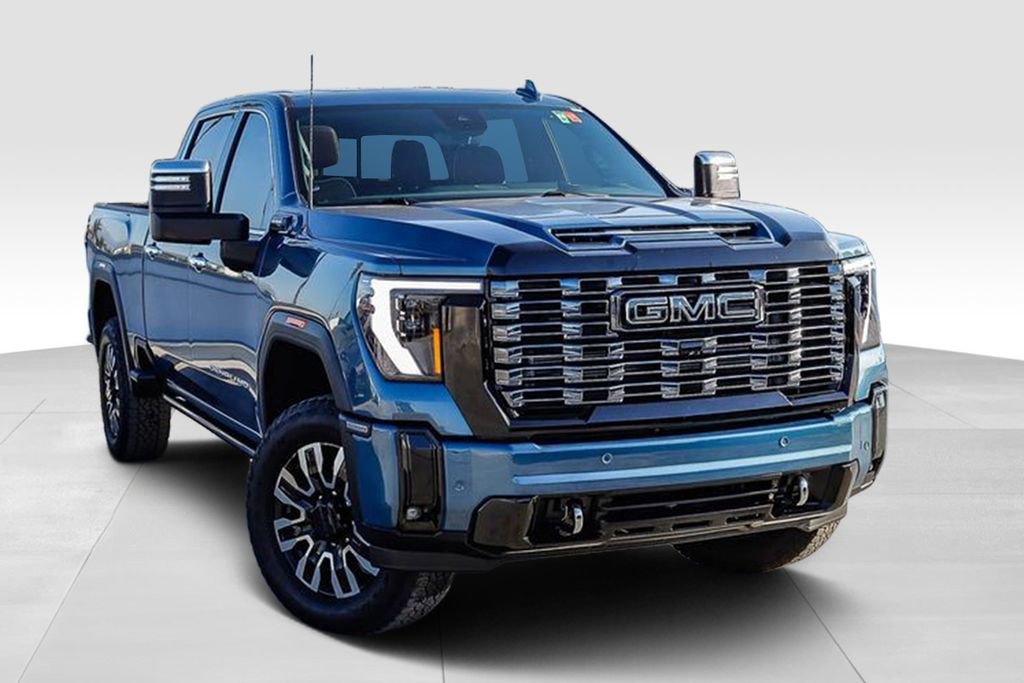 Used 2025 GMC Sierra 2500 Denali Ultimate AWD/4WD image 2