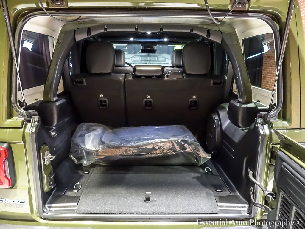 Used 2024 Jeep Wrangler Unlimited Sahara w/ Technology Group image 29