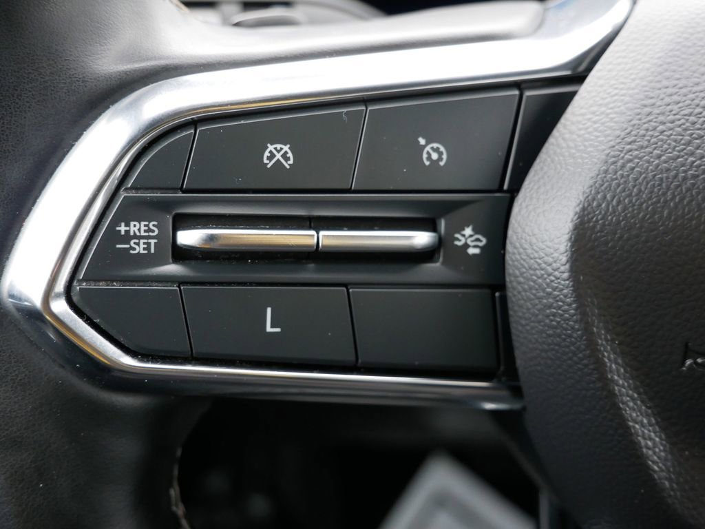 Used 2024 Chevrolet Traverse LT image 21