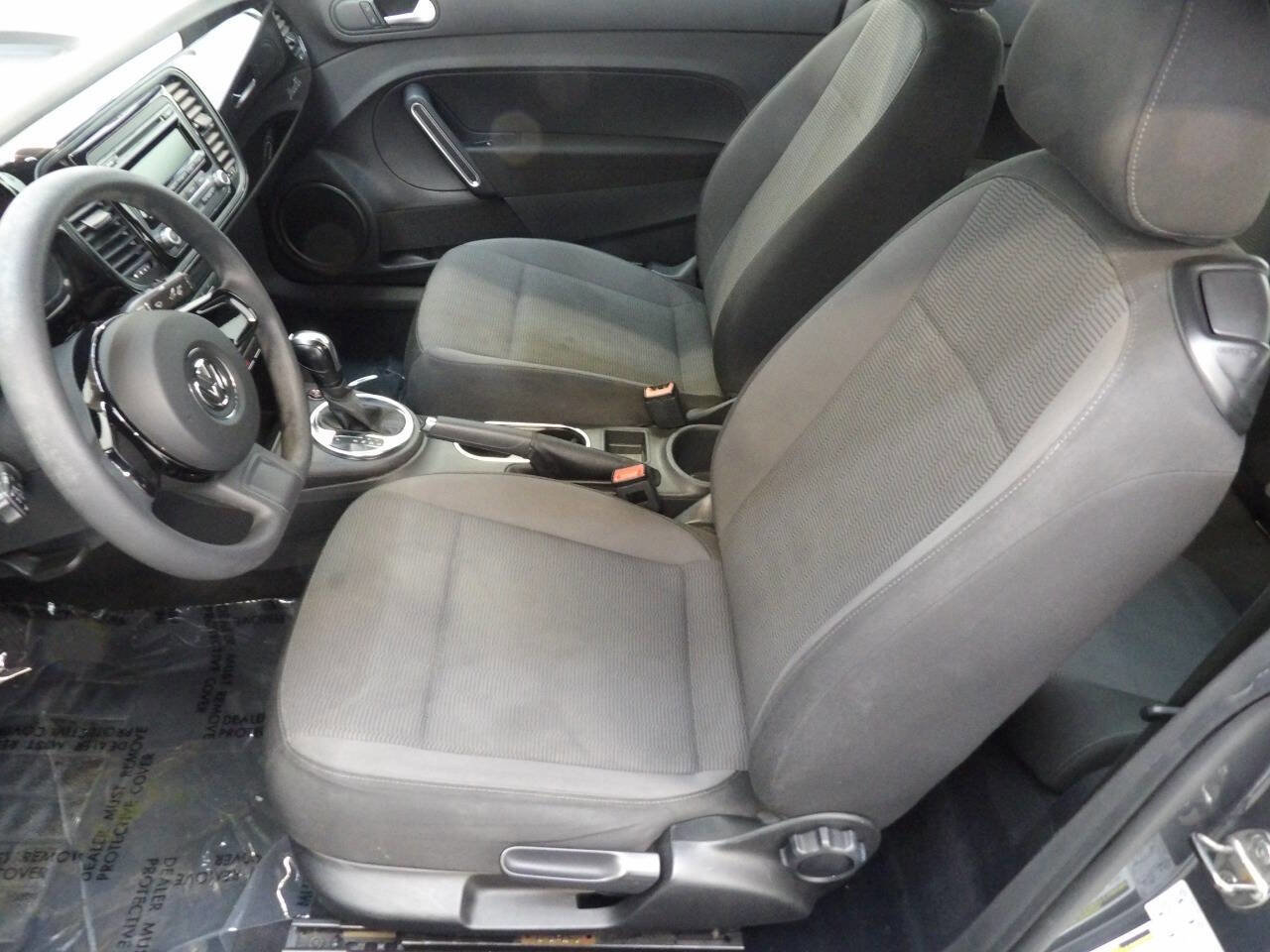 Used 2013 Volkswagen Beetle 2.5 FWD image 8