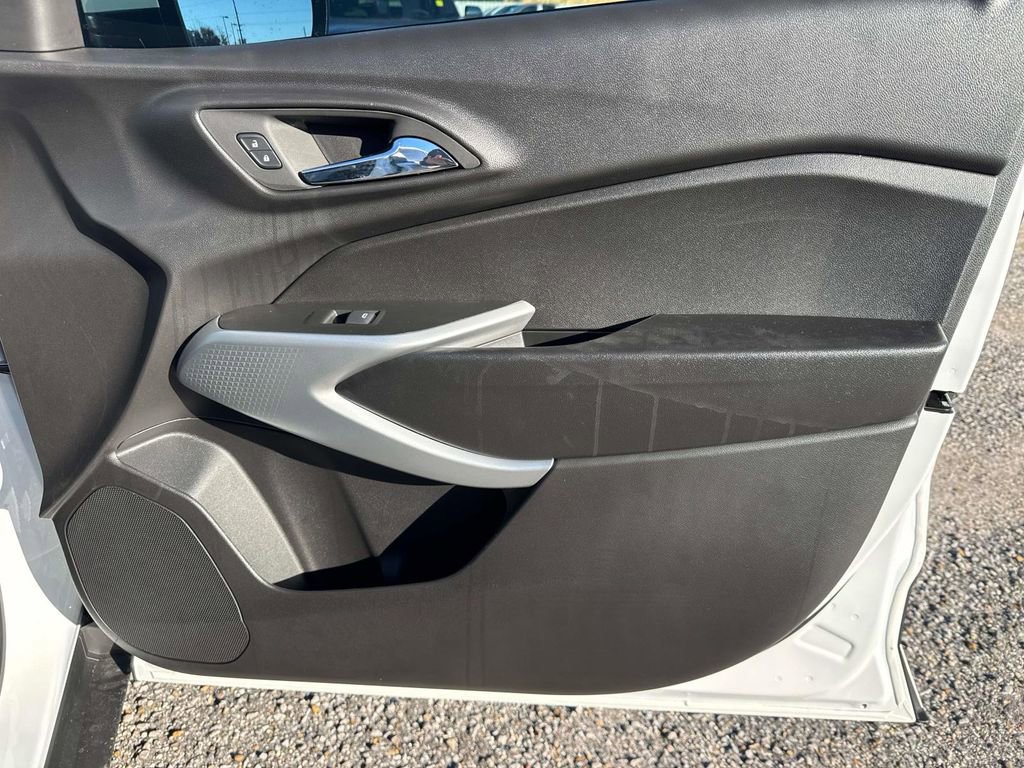 New 2026 Chevrolet Trax LS w/ LS Convenience Package image 13