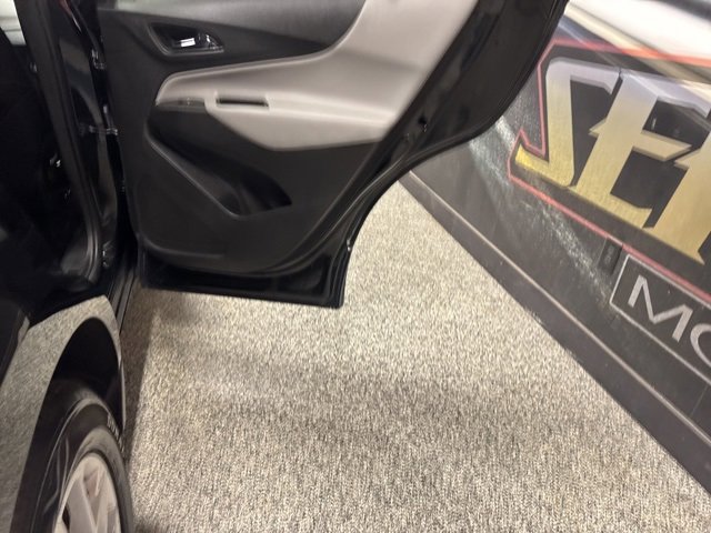 Used 2023 Chevrolet Equinox LT image 23