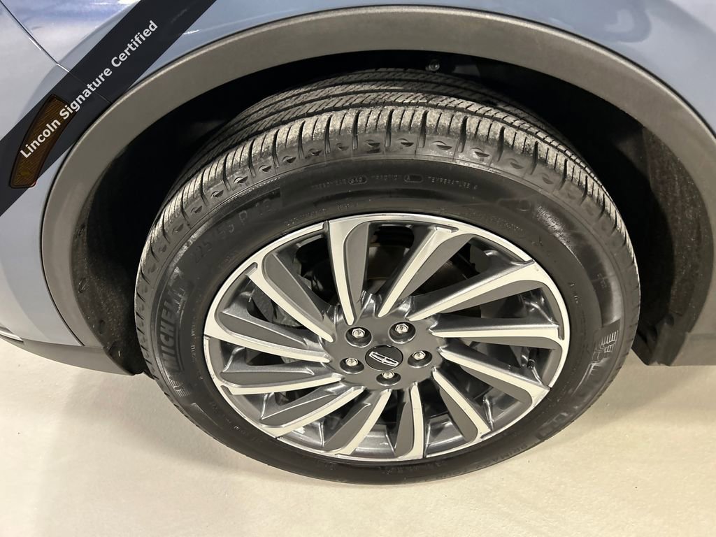 Certified 2023 Lincoln Corsair Reserve w/ Equipment Group 201A image 8