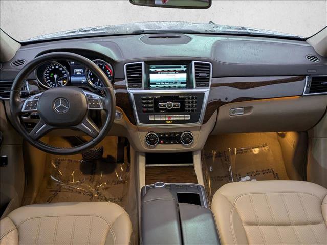 Used 2014 Mercedes-Benz GL 450 4MATIC image 16