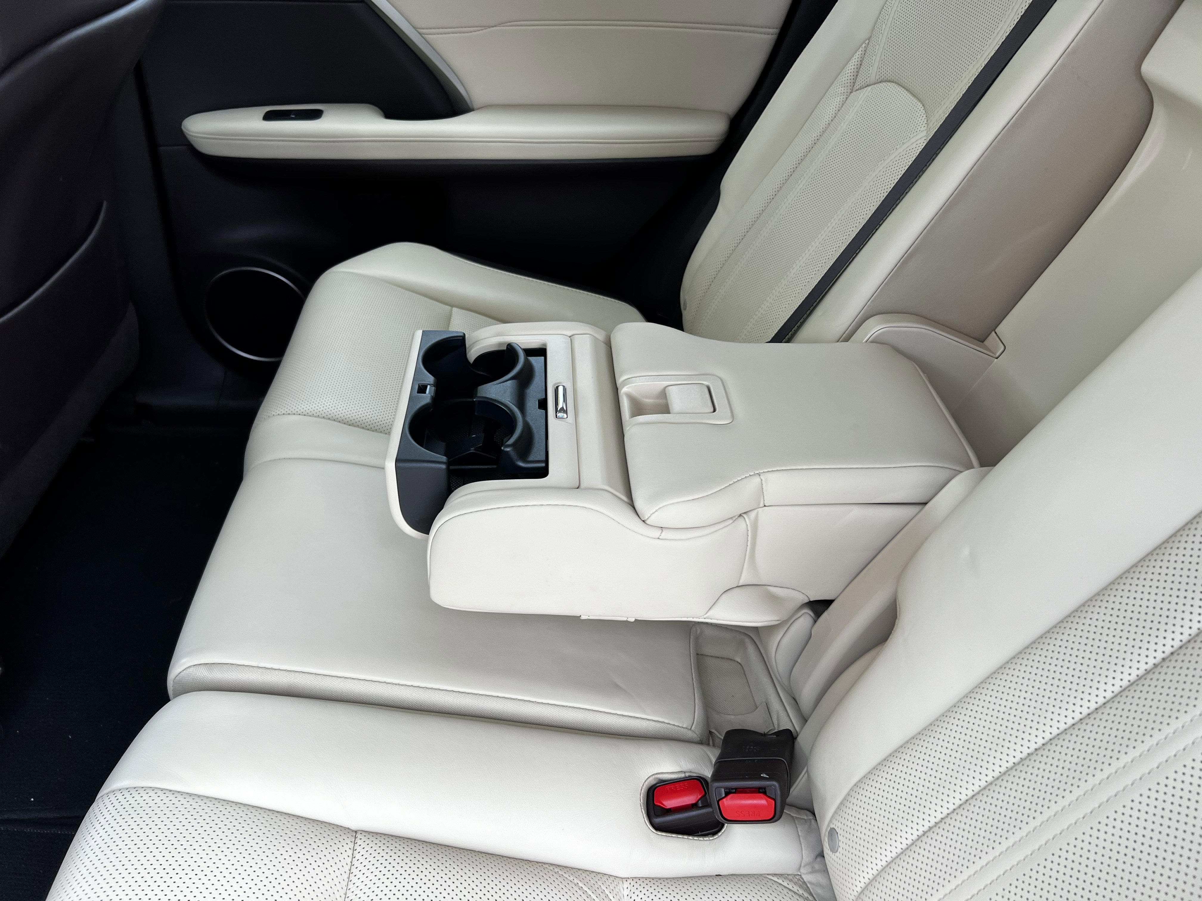 Used 2018 Lexus RX 450h AWD w/ Premium Package image 40