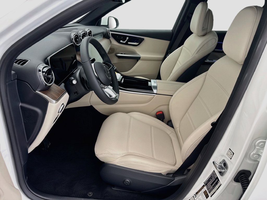 Certified 2026 Mercedes-Benz GLC 300 image 17