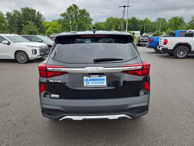Used 2023 Kia Seltos LX AWD/4WD image 7