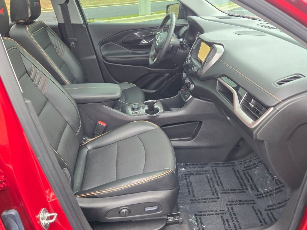 Used 2024 GMC Terrain AT4 w/ Infotainment Package II image 6