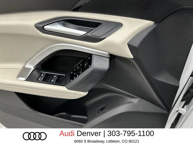 Used 2025 Audi Q5 Premium w/ 19" Wheel Package AWD/4WD image 13