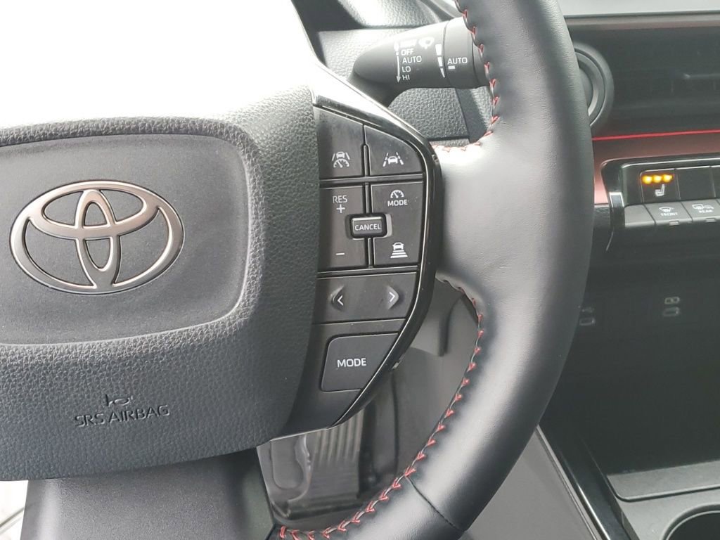 Used 2024 Toyota Prius Prime XSE image 16