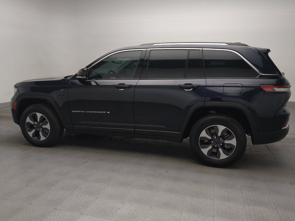 Used 2022 Jeep Grand Cherokee Limited 4xe w/ Luxury Tech Group II AWD/4WD image 3