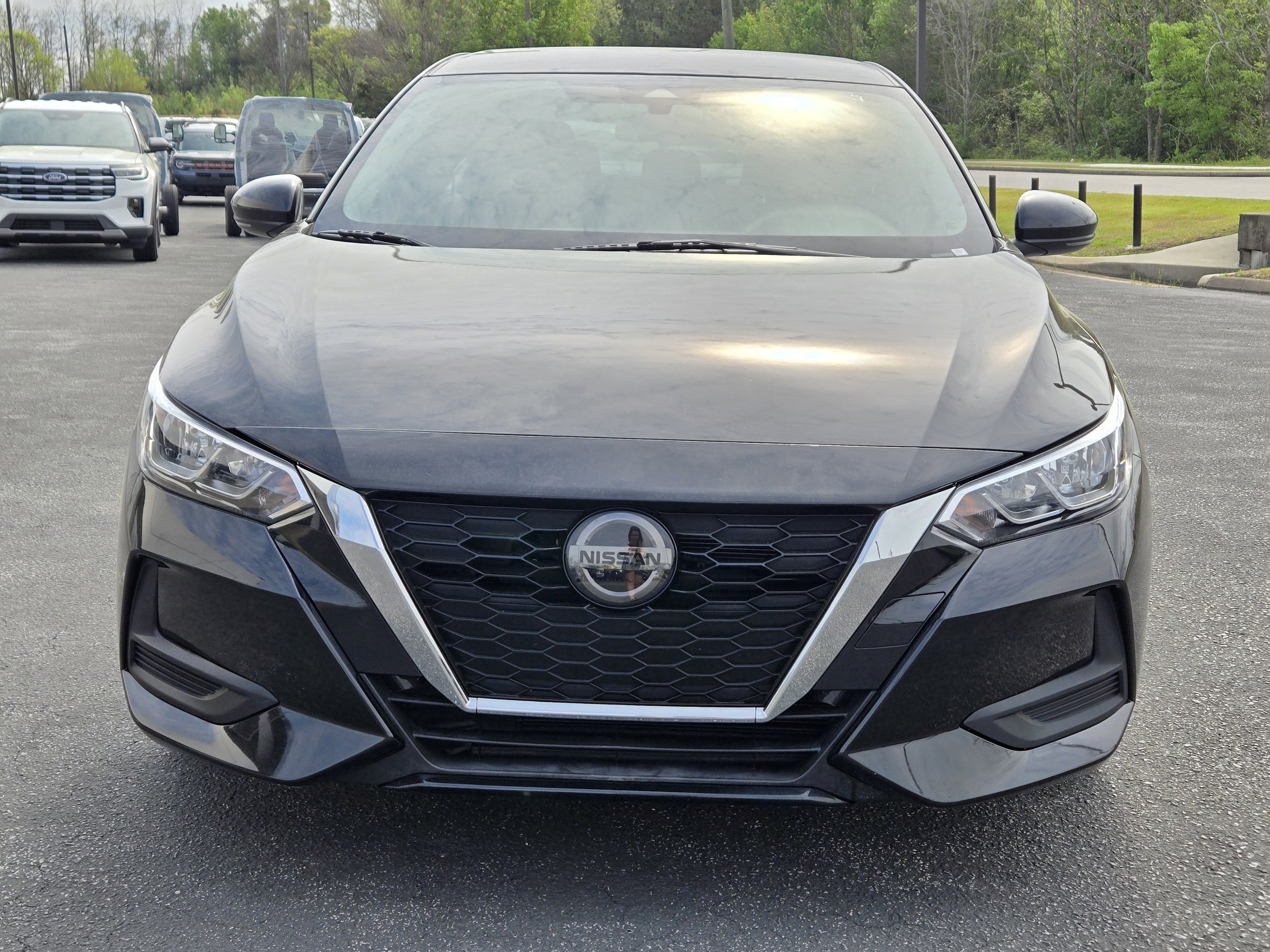 Used 2020 Nissan Sentra SV image 3
