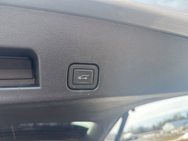 Used 2025 GMC Acadia Elevation w/ Elevation Premium Package image 29