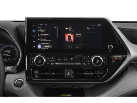 New 2026 Toyota Highlander Limited image 13