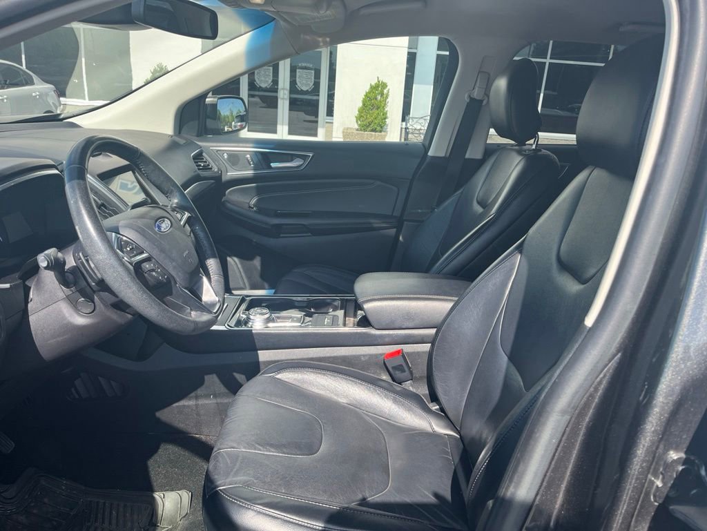Used 2019 Ford Edge Titanium AWD/4WD image 9