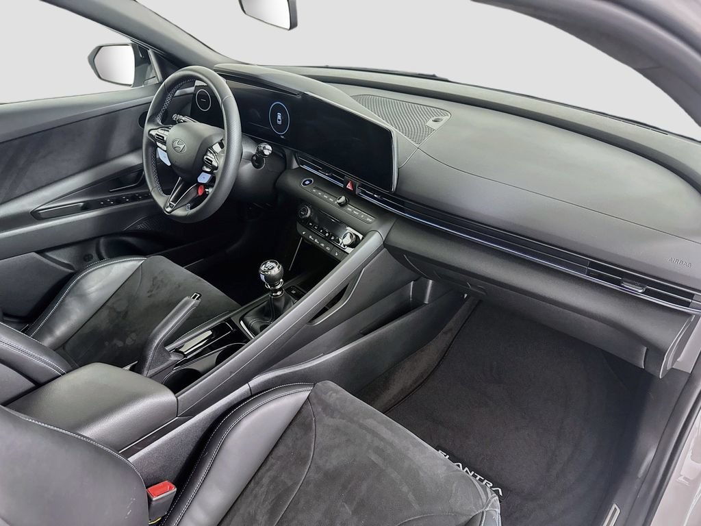 Used 2025 Hyundai Elantra N FWD image 31