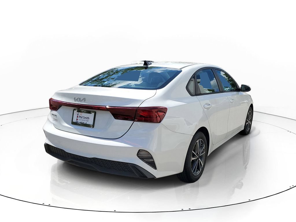 Certified 2022 Kia Forte LXS w/ LXS Technology Package FWD image 6