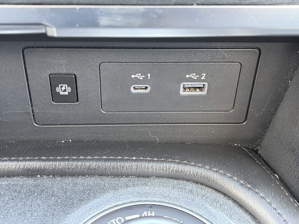 Used 2024 Nissan Armada SV image 20