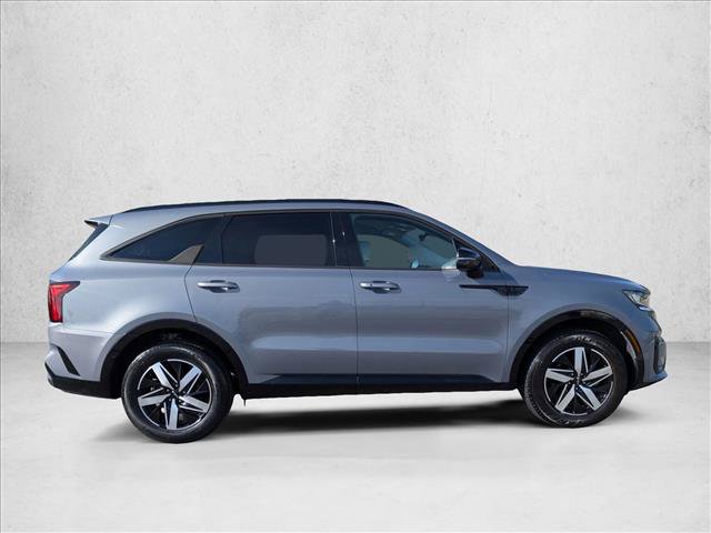Used 2023 Kia Sorento S FWD image 4