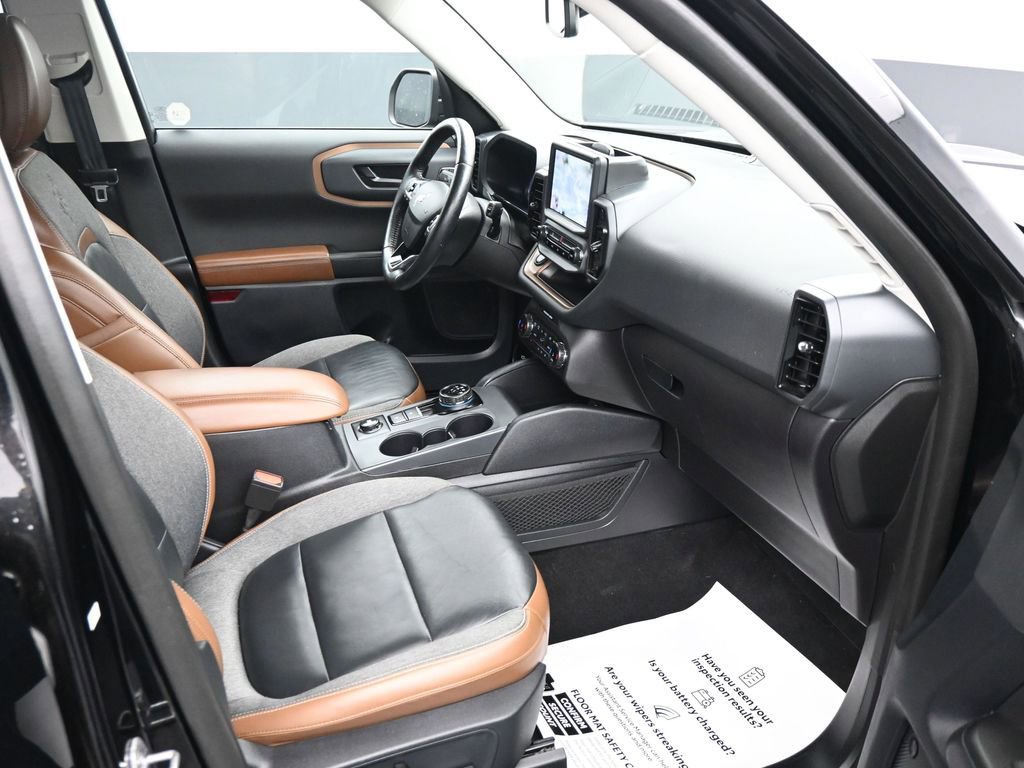 Used 2023 Ford Bronco Sport Outer Banks w/ Tech Package image 12