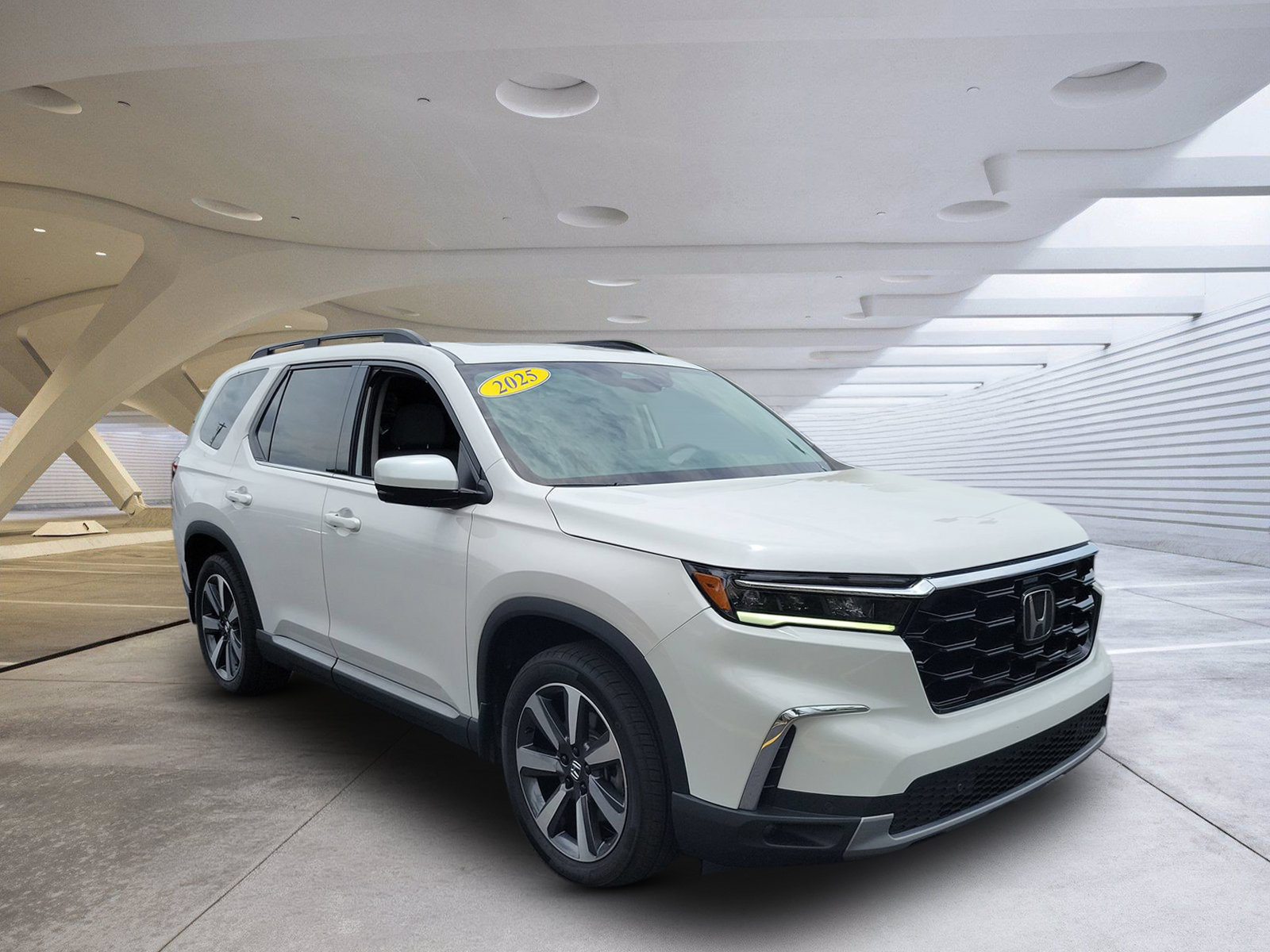 Used 2025 Honda Pilot Touring