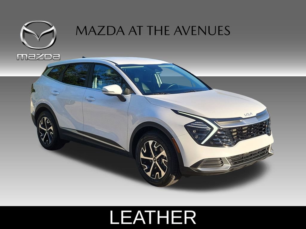 Used 2024 Kia Sportage EX image 3