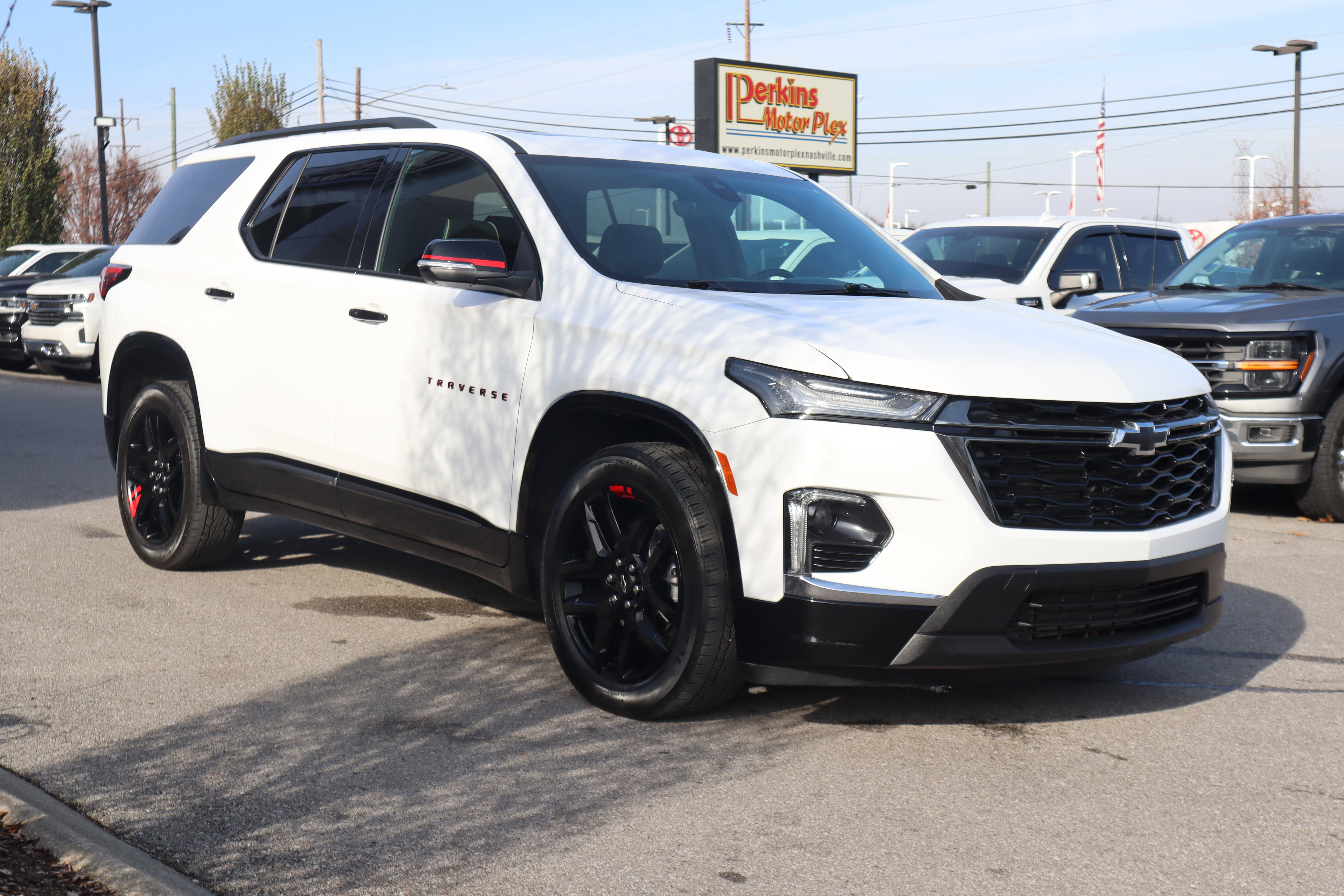 Used 2024 Chevrolet Traverse Premier w/ Redline Edition image 5