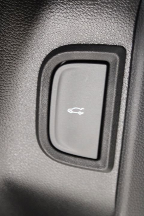 New 2026 GMC Terrain AT4 w/ Convenience Package III image 18