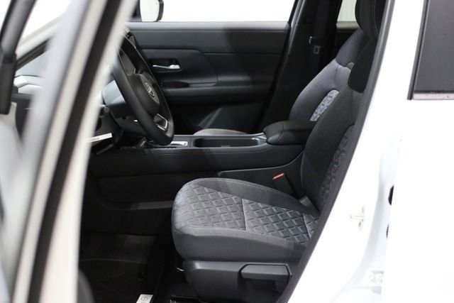 New 2026 Nissan Kicks SV image 8