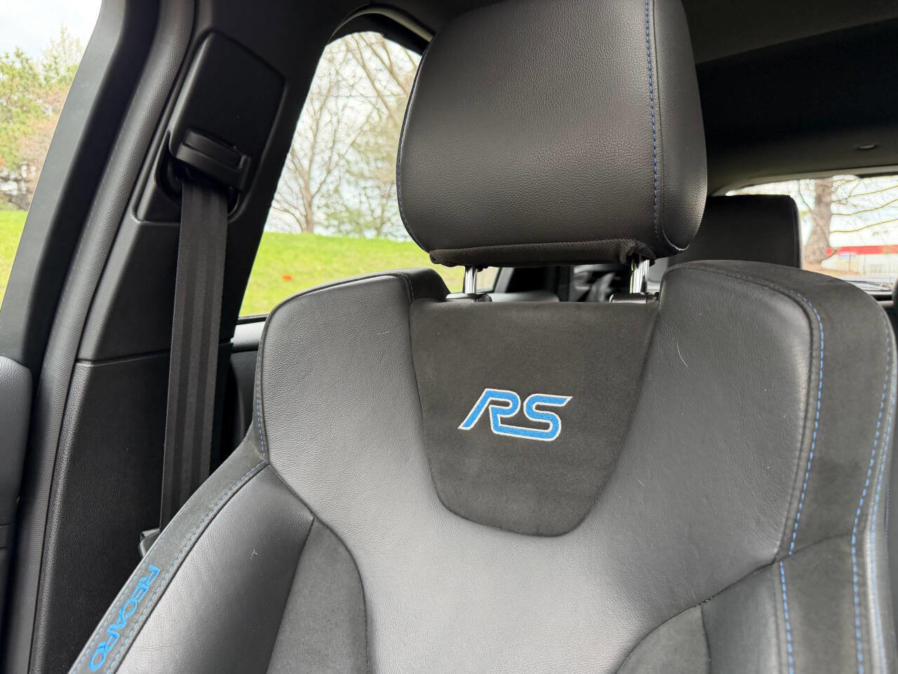 Used 2017 Ford Focus RS AWD/4WD image 10