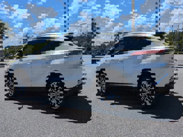 Used 2021 Toyota Venza Limited AWD/4WD image 7