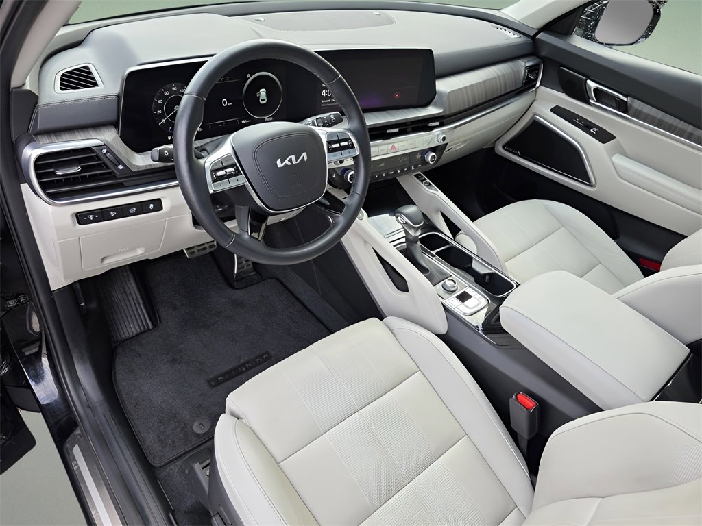 Used 2024 Kia Telluride SX image 23