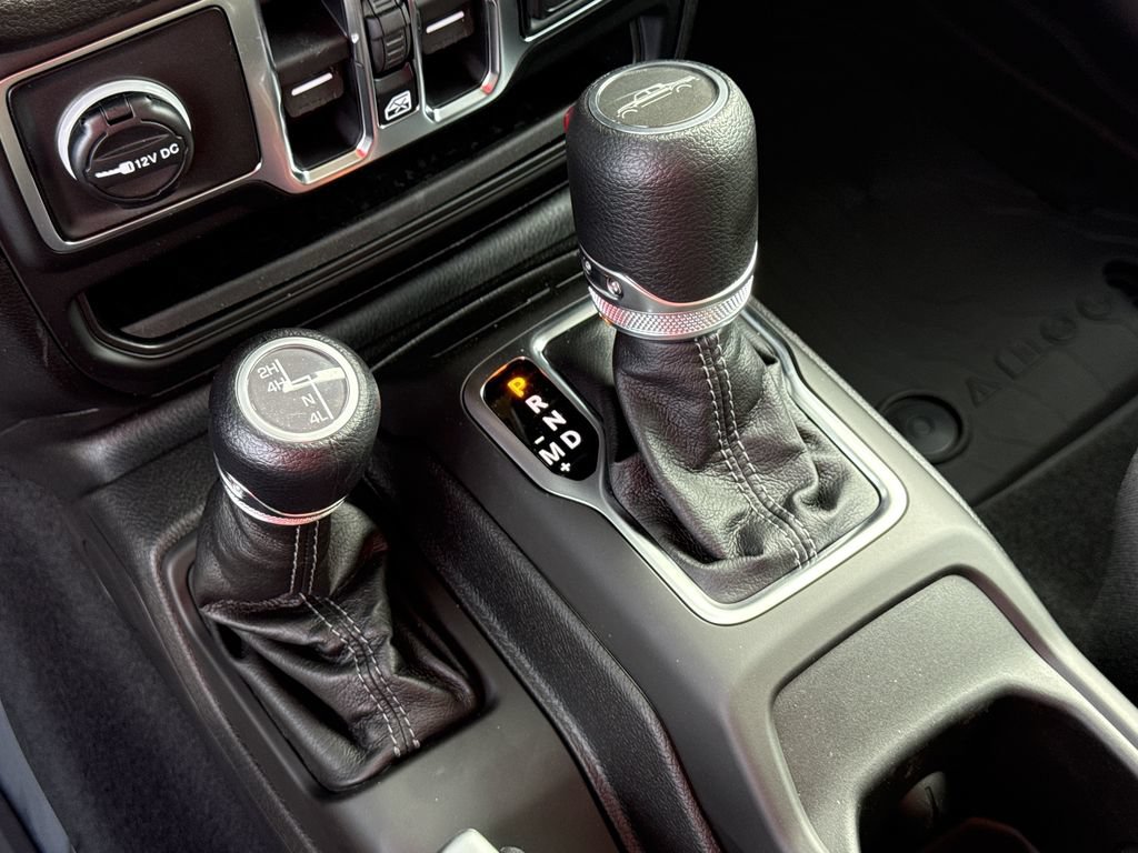 New 2026 Jeep Gladiator Sport AWD/4WD image 25