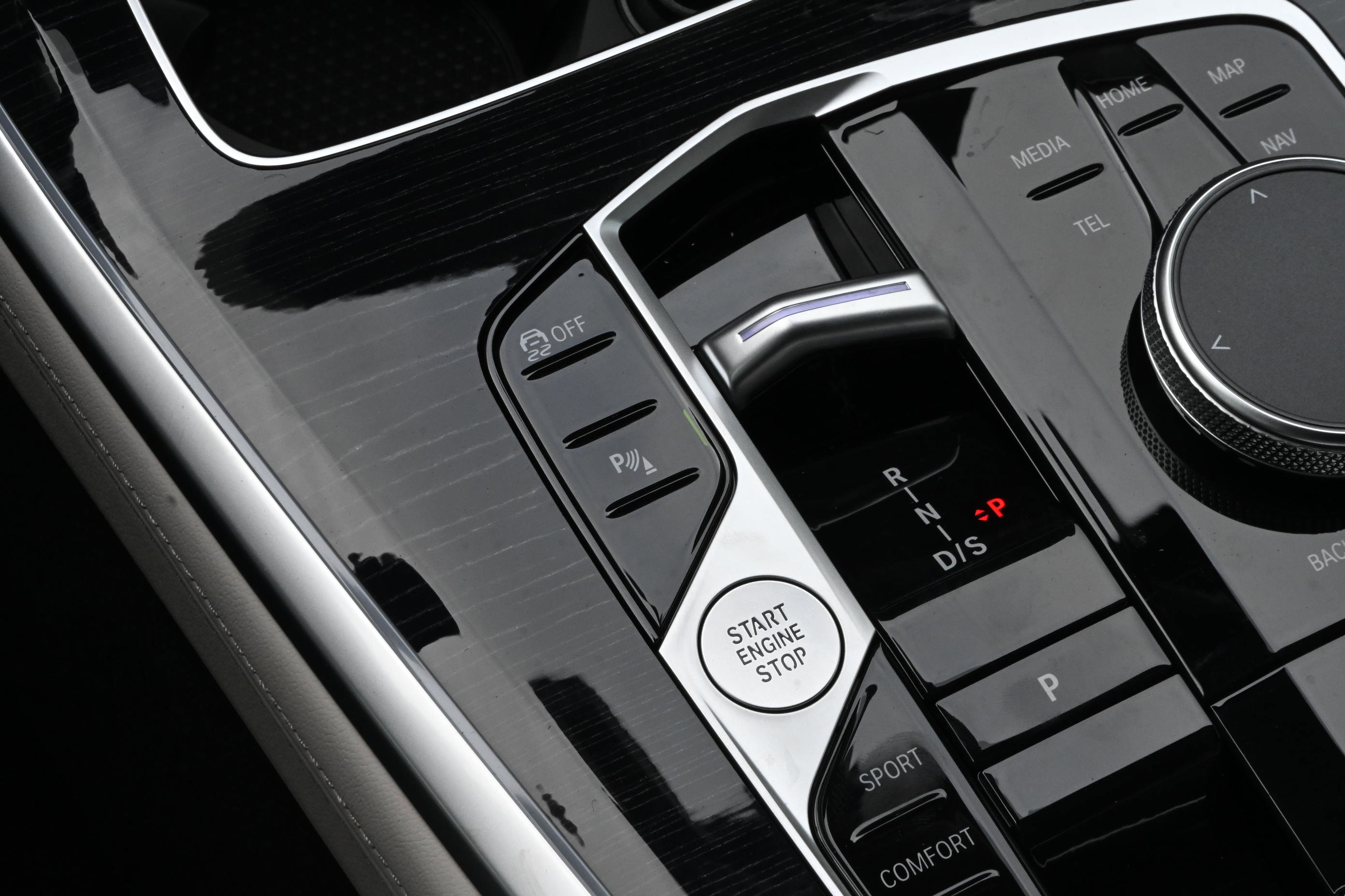 New 2026 BMW X5 xDrive40i AWD/4WD image 17