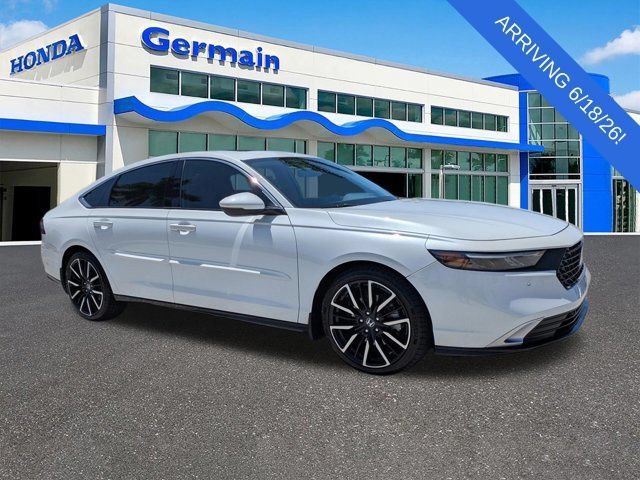 Used 2023 Honda Accord Touring image 3