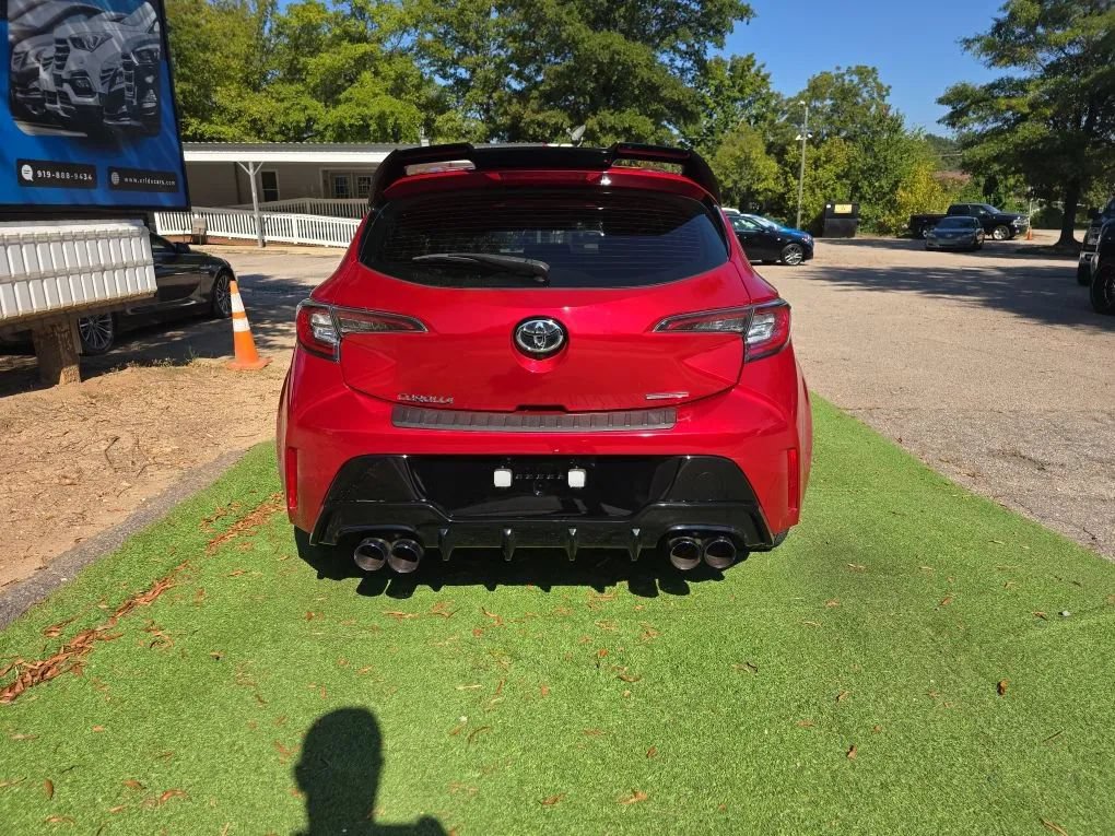 Used 2021 Toyota Corolla SE w/ Special Edition FWD image 6