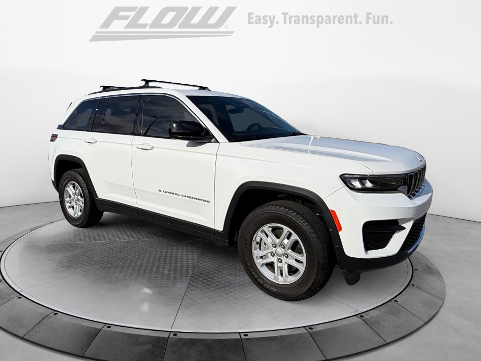 Used 2025 Jeep Grand Cherokee Laredo w/ Luxury Tech Group I RWD video 1