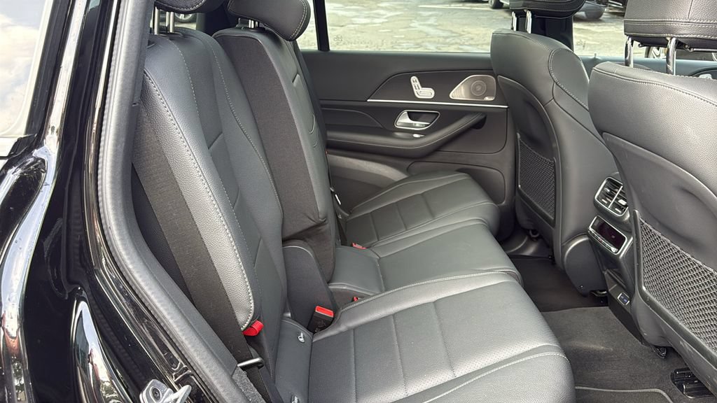 Certified 2025 Mercedes-Benz GLS 450 4MATIC image 16