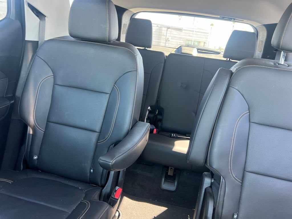 Certified 2020 Chevrolet Traverse Premier w/ Redline Edition FWD image 10