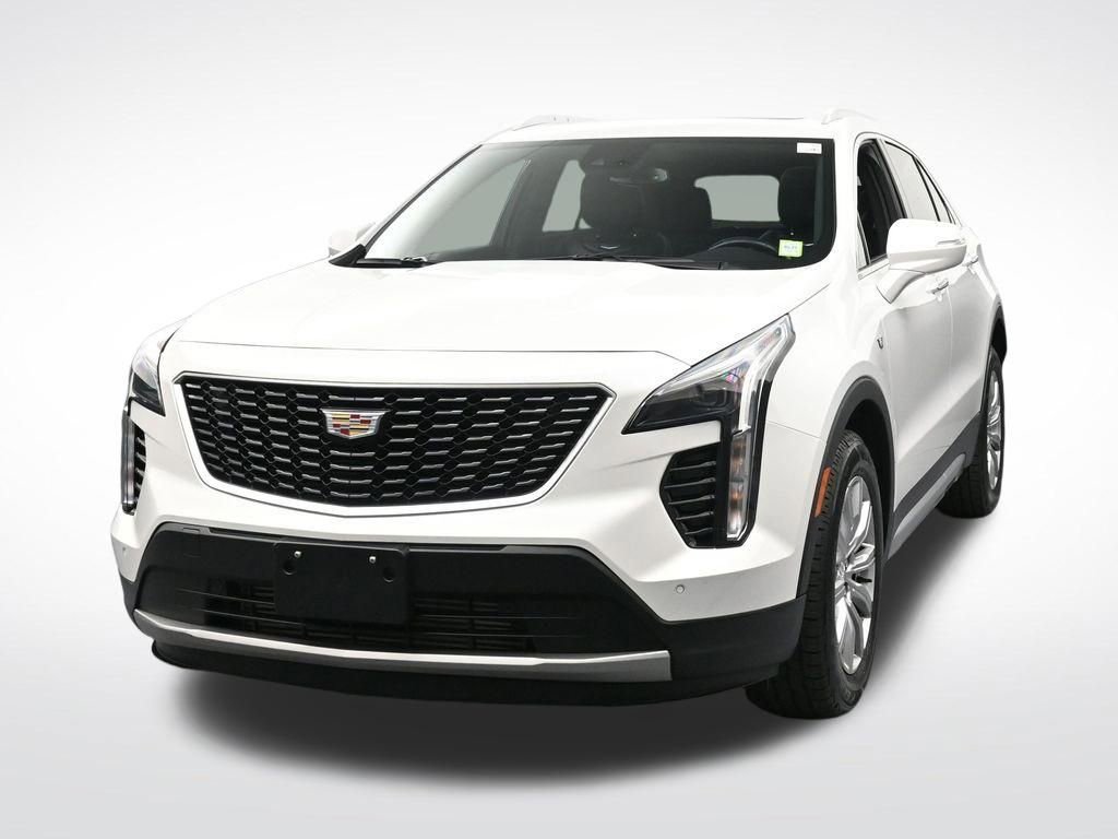Used 2023 Cadillac XT4 Premium Luxury w/ Cold Weather Package AWD/4WD image 8