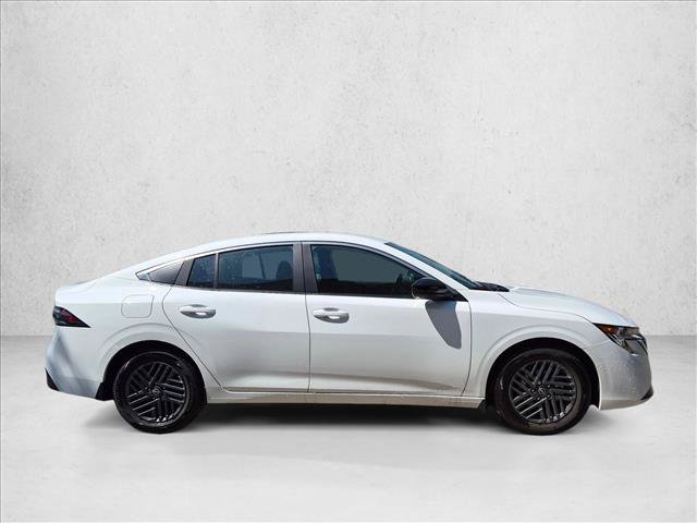 Used 2026 Nissan Sentra SV w/ Floor Mat Package FWD image 4