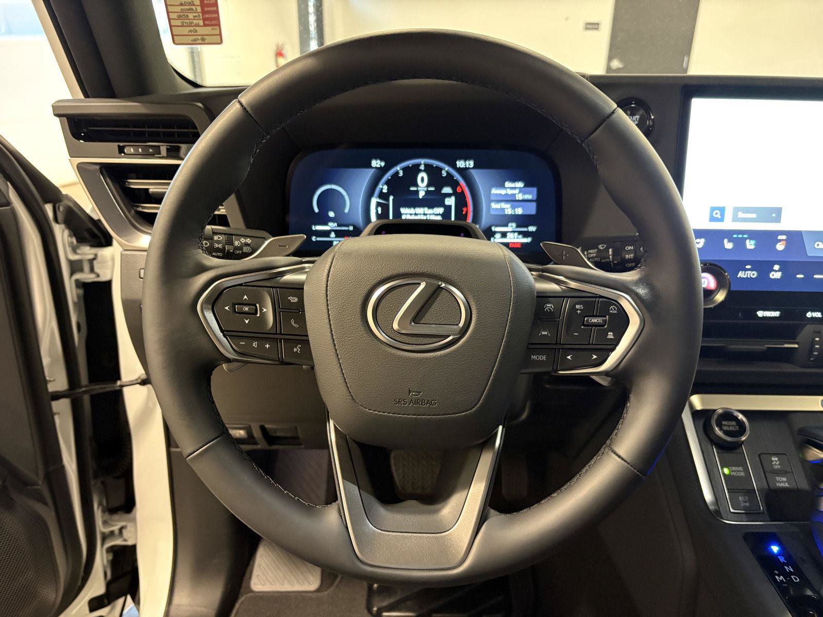Used 2026 Lexus GX 550 w/ Cold Area Package AWD/4WD image 11
